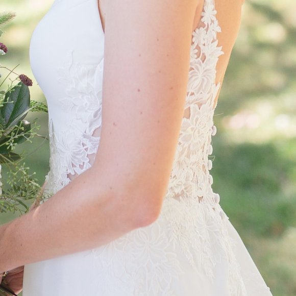 Essense of Australia Wedding Dress - style D3370 - Picture 5 of 8